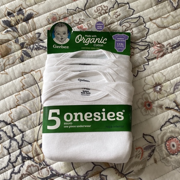 Carters 3 piece set size 3 month and 5 pack organic cotton short sleeve onesies - Picture 3 of 3